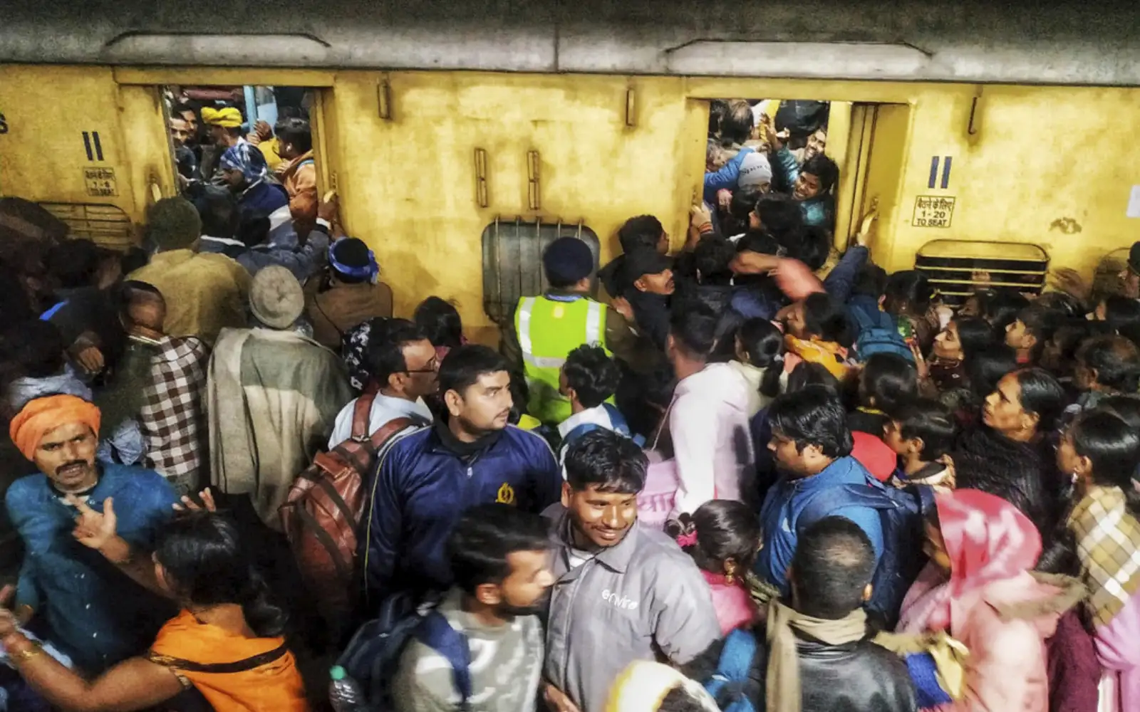 delhi railway station stampede